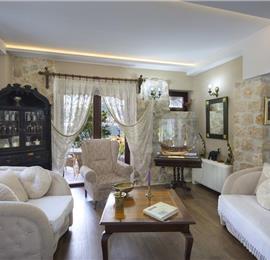 5 bedroom bayside villa with pool near Kotor, sleeps 12